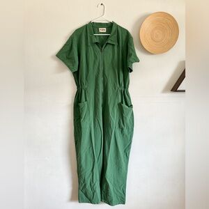 Green Utility Jumpsuit with Relaxed Fit and Collared Neckline
